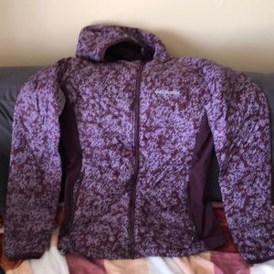 Ladies’ Columbia size S lightweight hooded puffy jacket with lilac flowers. NWOT